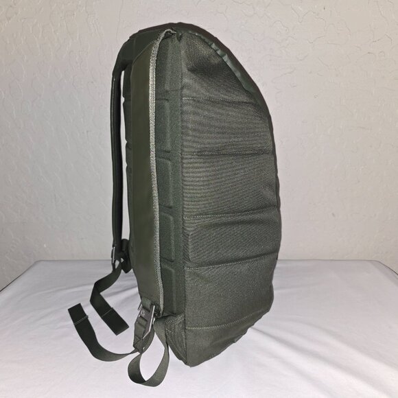 Db Douchebags The Base 15L Olive Green Backpack Carry Bag Model: 135.A - Picture 7 of 15